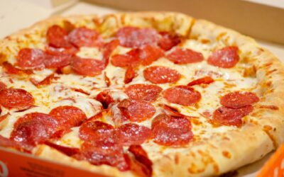 How to Order Pizza Online Without Messing Up Dinner Plans